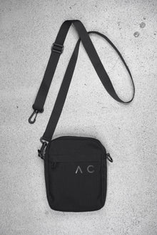 AC BLACK EVERYDAY BAG